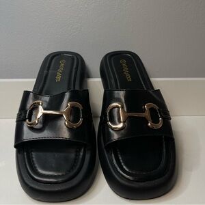 Black Sandal
